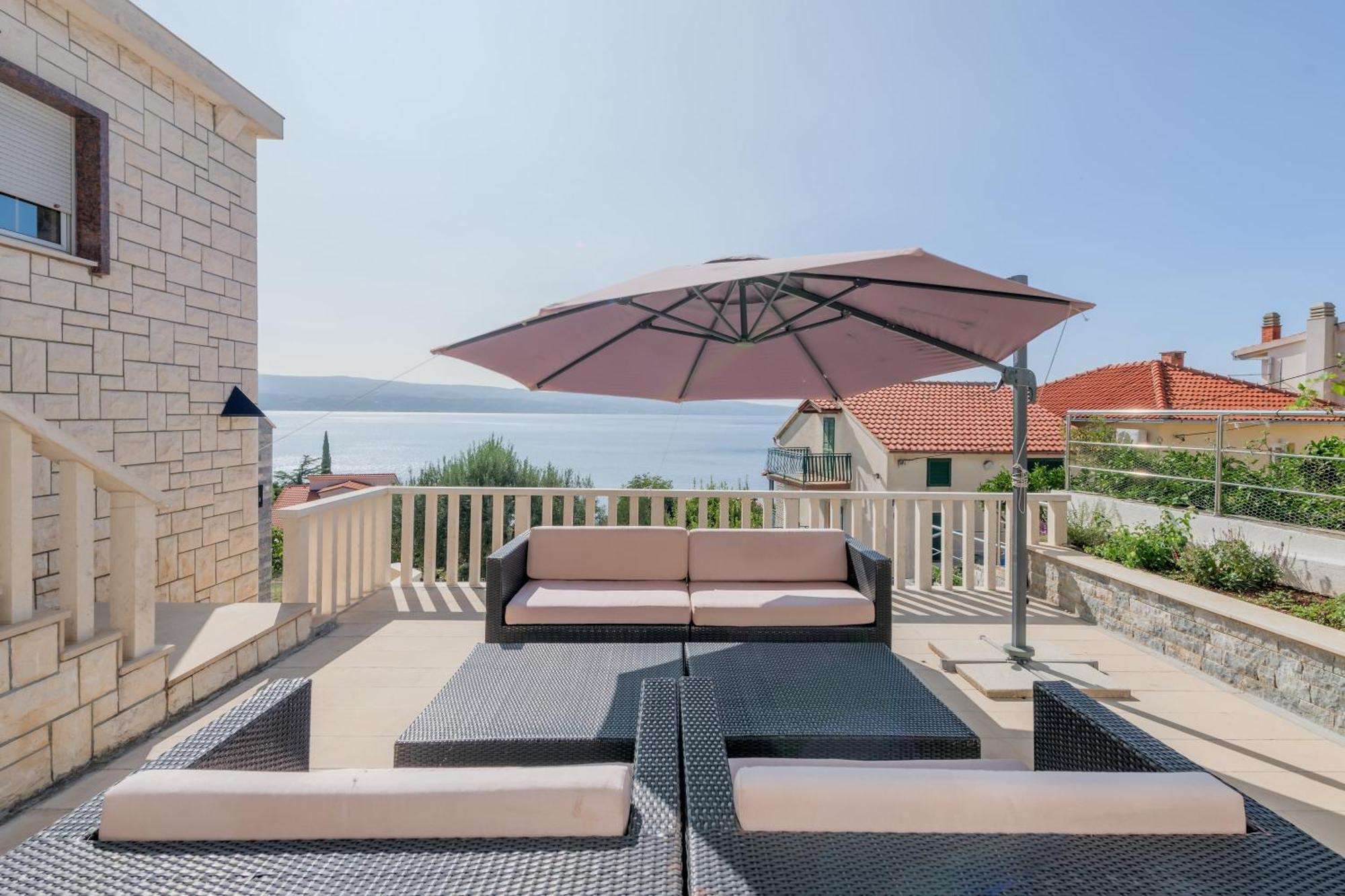 Apartments With Pool Vrdoljak Omiš Pokój zdjęcie