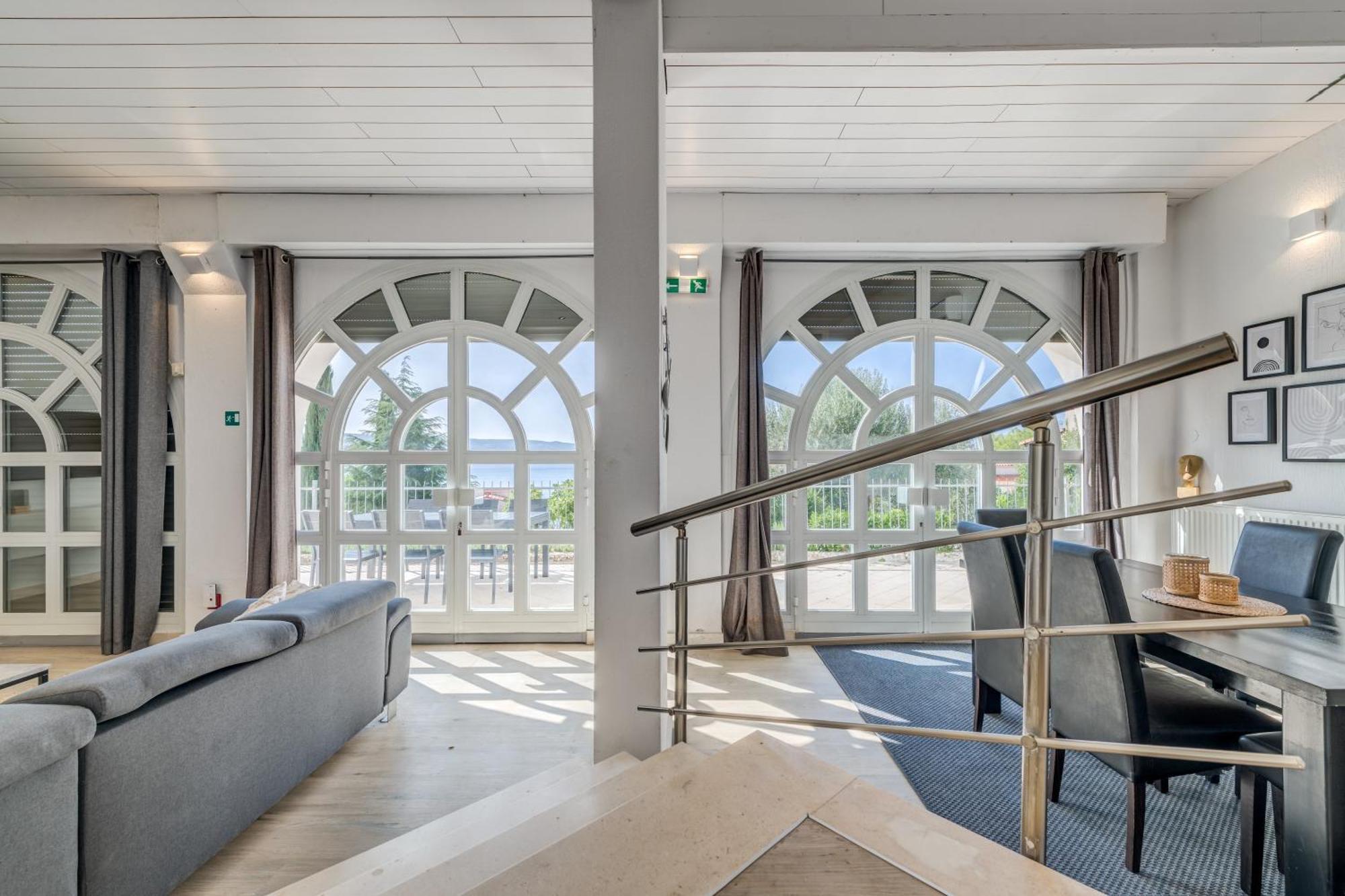 Apartments With Pool Vrdoljak Omiš Pokój zdjęcie