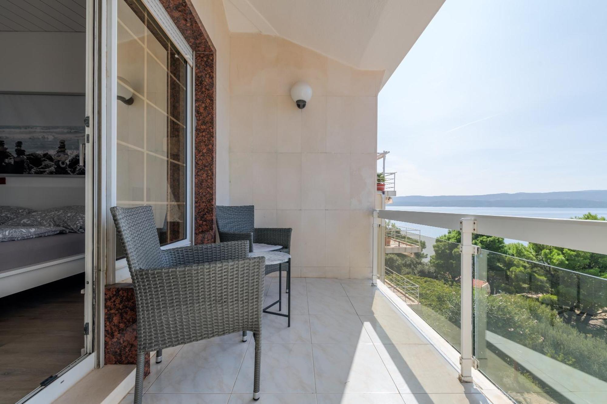 Apartments With Pool Vrdoljak Omiš Pokój zdjęcie