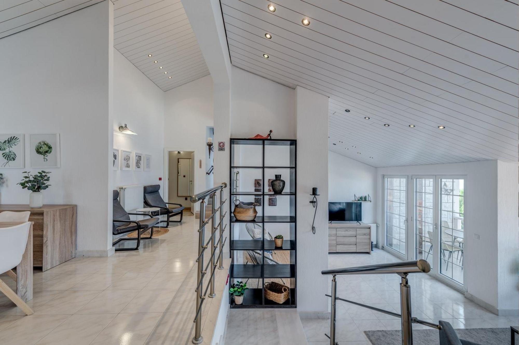 Apartments With Pool Vrdoljak Omiš Pokój zdjęcie