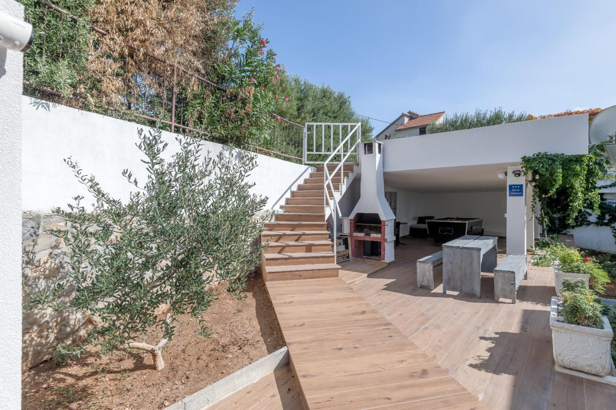 Apartments With Pool Vrdoljak Omiš Pokój zdjęcie
