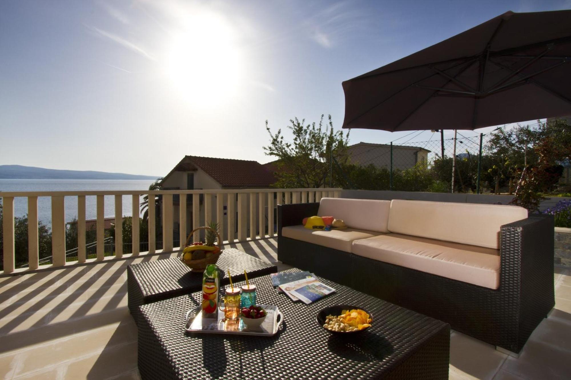 Apartments With Pool Vrdoljak Omiš Pokój zdjęcie